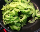 ゴーヤーと卵のコンソメ醬油炒め作り方3写真