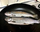 簡単★ニジマスのバターポン酢焼き★時短♪作り方3写真