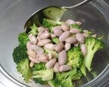 ブロと茹で落花生のゴマ味噌和え作り方4写真