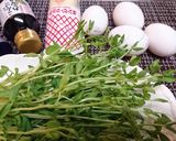 お手軽★朝食にも【豆苗のマヨ玉ココット】作り方1写真