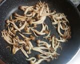 疲労回復♪キノコ豚レタス炒飯作り方1写真