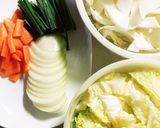ママ☆ランチにも♡ラーメンスープで鍋気分作り方1写真