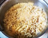 ☆辛ラーメン☆で牡蠣OKO♪作り方2写真