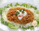 たっぷり野菜と温玉で☆汁なし辛ラーメン作り方6写真