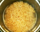 市販麺で簡単！卵チーズ納豆サラダラーメン作り方1写真