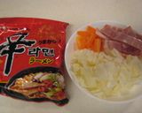 簡単アレンジ辛ラーメン作り方1写真