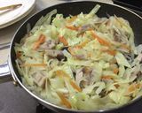 サッポロ一番醤油味であんかけ〜焼きそば作り方3写真