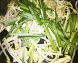 節約副菜！もやしとニラの炒り豆腐♥作り方2写真