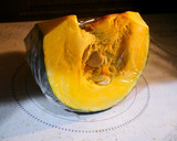 簡単！かぼちゃとしめじの味噌汁作り方1写真
