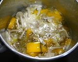 簡単！かぼちゃとしめじの味噌汁作り方3写真