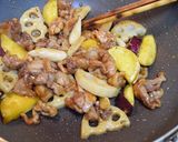 豚コマと根菜の黒酢炒め♪作り方6写真