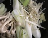 りぴりぴ簡単サバ缶スンドゥブチゲ☆一人鍋作り方2写真