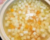 土鍋で！冷凍鶏団子と野菜のコンソメスープ作り方5写真