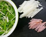 簡単！大根とベーコンのお味噌汁☆豚汁風味作り方1写真