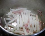 簡単！大根とベーコンのお味噌汁☆豚汁風味作り方3写真