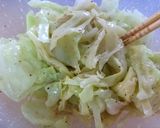 レンジでランチ♪お手軽！塩キャベツうどん作り方2写真