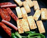 お豆腐とお魚ソーセージのソテー作り方2写真