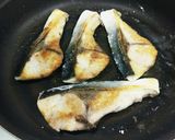 フライパンで簡単♪ぶりの照り焼き作り方3写真