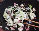 シャカシメジ、ベーコン、野菜などの油炒め作り方8写真