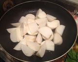 魁!漢飯:カブ丸ごとオリーブ炒め作り方4写真