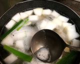 生姜香る♡手羽中と冬瓜のスープ作り方4写真