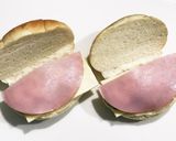 簡単朝食☆ロールパンでハムチーズサンド作り方5写真