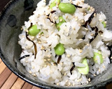 簡単！しらすと梅と枝豆と塩昆布の混ぜご飯作り方4写真