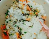 冷や飯でも♪鮭と塩昆布の混ぜご飯♡作り方2写真