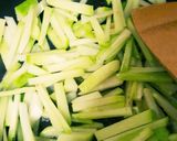 はやとうりのキンピラ♪お弁当にも！作り方1写真