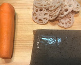 簡単！お弁当◎れんこんと蒟蒻の煮物作り方1写真
