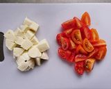 簡単副菜☆ツナ入りまぜまぜカプレーゼ。作り方1写真