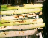 骨付き鶏もも肉と焼き長ネギのスープ作り方5写真