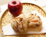 ☺秋満載♪りんごとくるみの炊き込みご飯☺作り方5写真