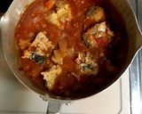 鯖缶とカブの葉と玉ねぎのトマト煮作り方4写真