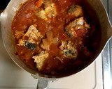鯖缶とカブの葉と玉ねぎのトマト煮作り方4写真