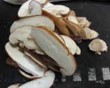 キノコたっぷり！酸辣湯風ラーメン作り方4写真