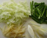 玉子と豚肉、いろいろ野菜のオイ醤油炒め。作り方2写真