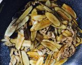 ☆15分で簡単ごぼうと豚肉の甘辛炒め☆作り方7写真