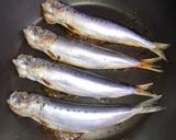 丸干し鰯をフライパンで焼く作り方2写真