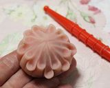 手作り和菓子★練り切りで１６弁の菊作り方15写真