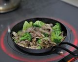 舞茸とベーコンのガーリックバター炒め作り方2写真