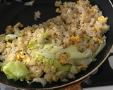 混ぜて時短♫炒めて絡めてレタス炒飯作り方7写真