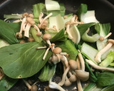 簡単！青梗菜ときのこの中華風ピリ辛ナムル作り方1写真