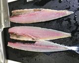 簡単おつまみ！さんまボーン☆骨まで作り方1写真