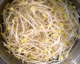 おつまみ5分で絶品☆もやし＆豆苗のナムル作り方1写真