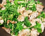 豚バラと大根葉の炒め物作り方3写真