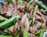 豚肉と小松菜とキノコの炒め物作り方3写真