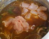 鶏肉ともやしワカメピーマンの味噌スープ作り方5写真