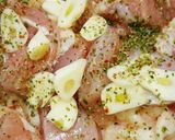 マジックソルトとニンニクで鶏肉の香草焼き作り方1写真