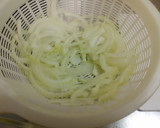 きゅうりとたまねぎとハムの粒マスサラダ作り方1写真